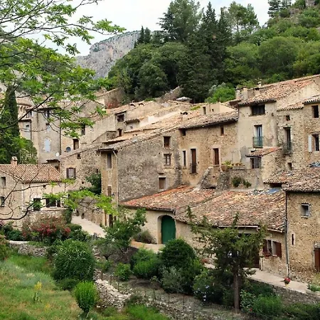 Le Patio: Charming 3-star In Center *