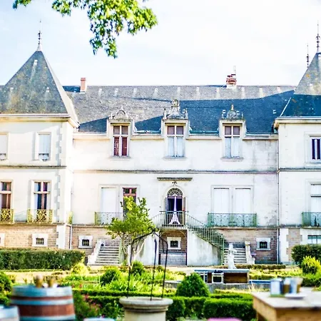 Le Patio: Charming 3-star In Center