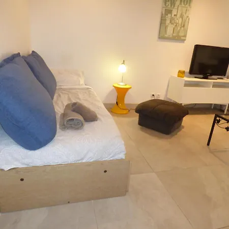 Le Patio-meublé De Tourisme 3 étoiles -résidence Les Logis De Béziers-garage Optionnel-cœur De Ville-plages à 16km !