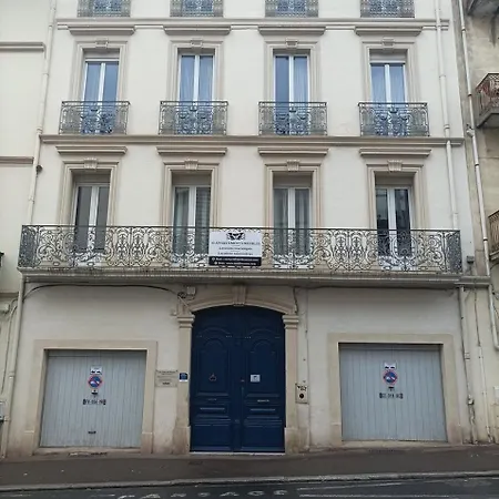 Le Patio-Meublé de Tourisme 3 étoiles -Résidence Les Logis de Béziers-Garage optionnel-Cœur de ville-Plages à 16km ! Appartamento Béziers