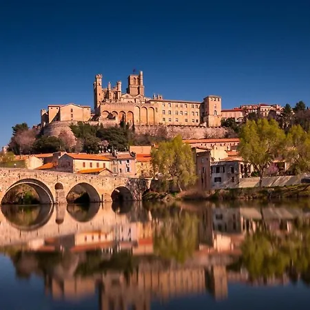 Le Patio-Meublé de Tourisme 3 étoiles -Résidence Les Logis de Béziers-Garage optionnel-Cœur de ville-Plages à 16km ! * Béziers